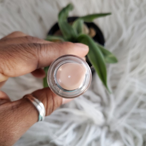 Revlon Candid Moisture Glow Anti-Pollution Foundation Bundle Mocha 550 - Picture 5 of 6